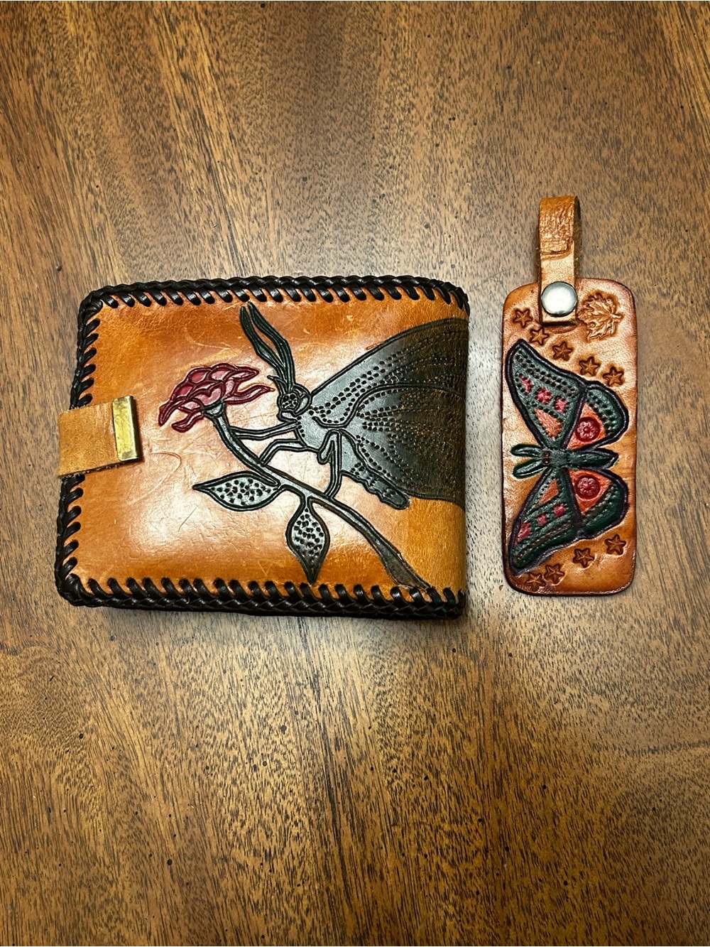 Vintage Hand Tooled Leather Wallet & Keychain Boho Butterfly Flower Braiding
